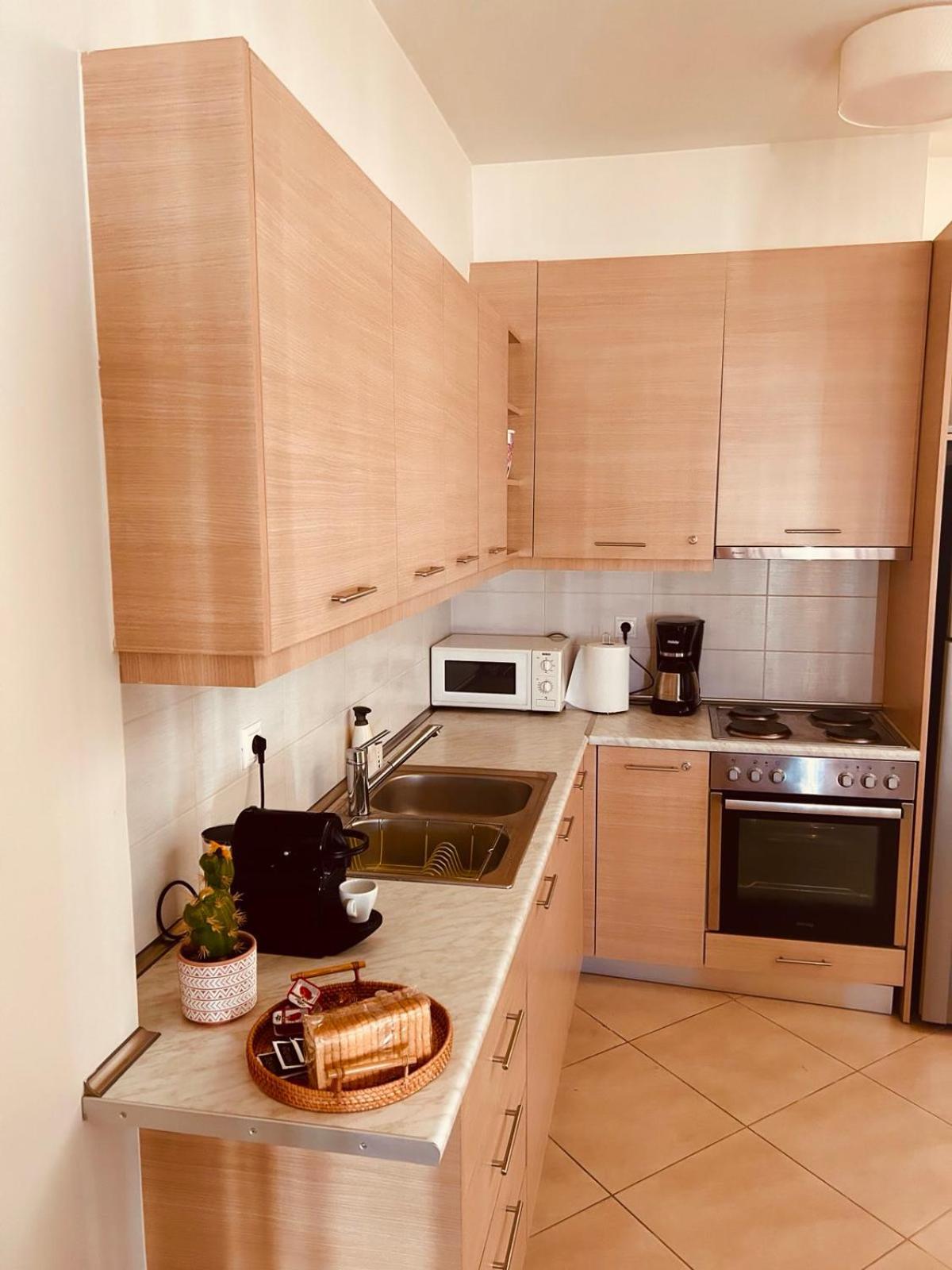 Central & Comfortable, With Acropolis View Атина Екстериор снимка
