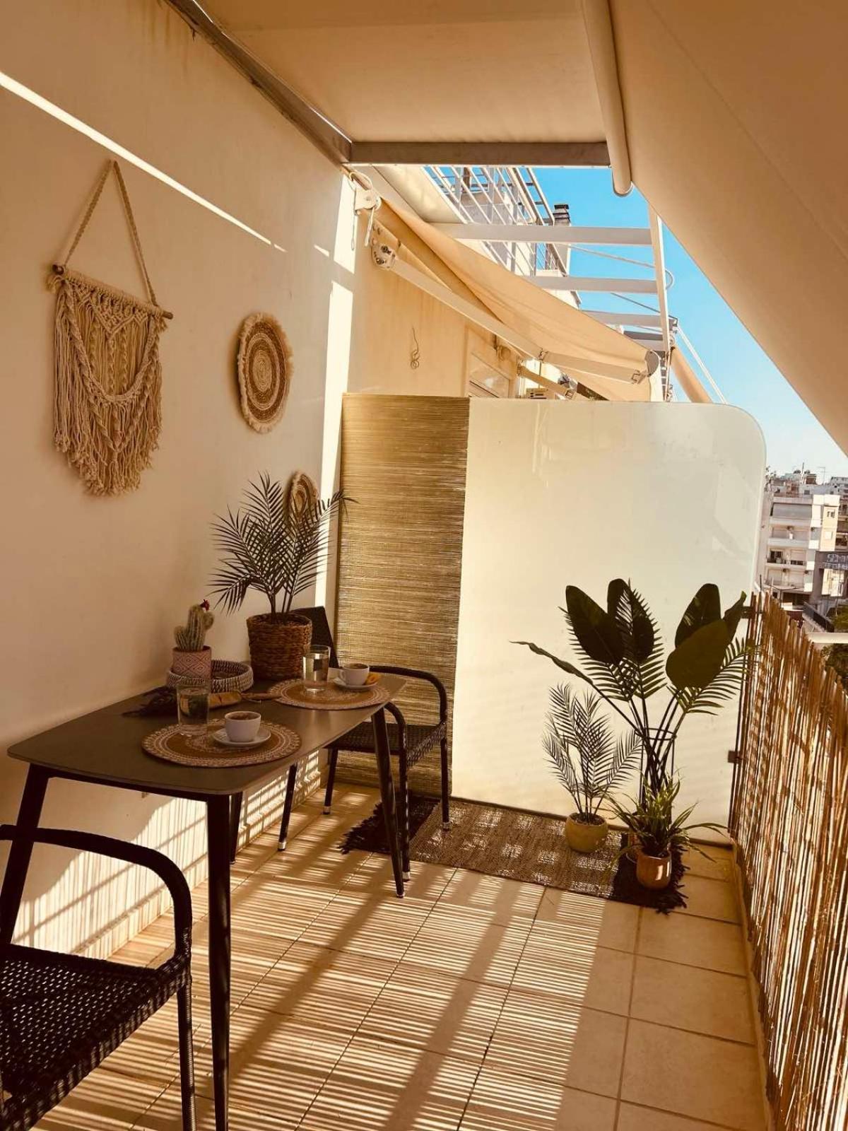Central & Comfortable, With Acropolis View Атина Екстериор снимка